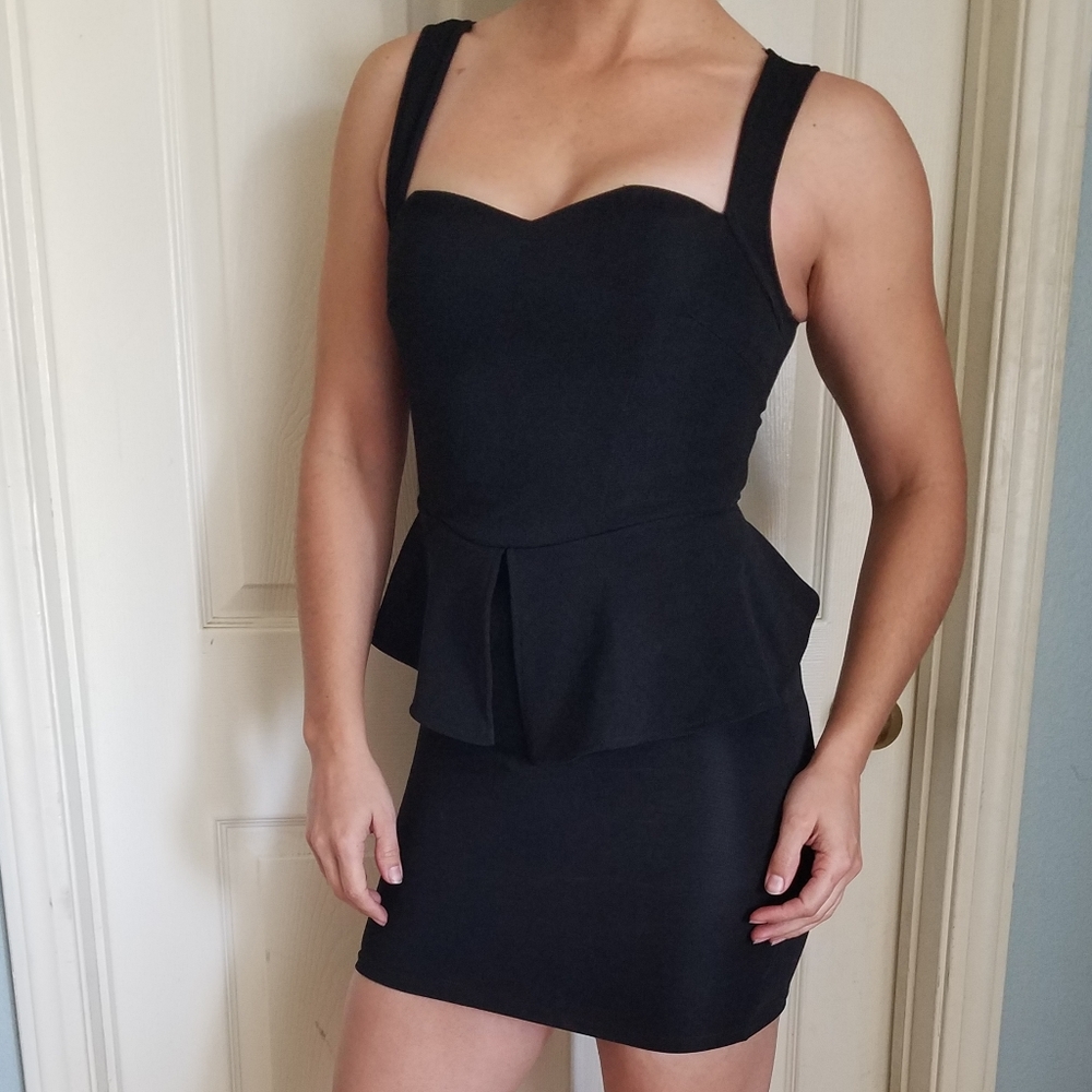 Sweetheart black dress